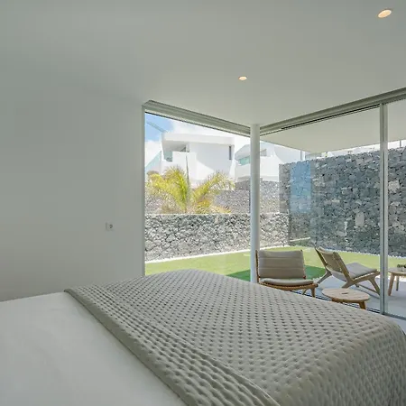 Estandar 8- Casangular By Upper Villa