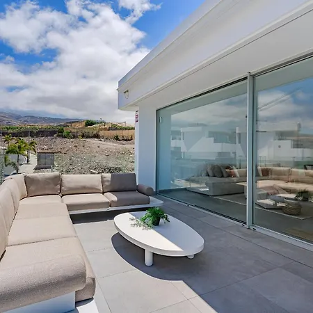 Estandar 8- Casangular By Upper Willa