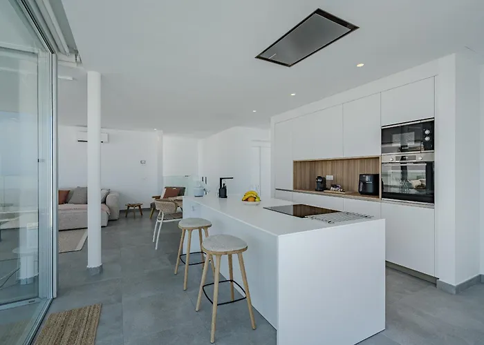 Estándar 8- Casangular By Upper * Costa Adeje (Tenerife)