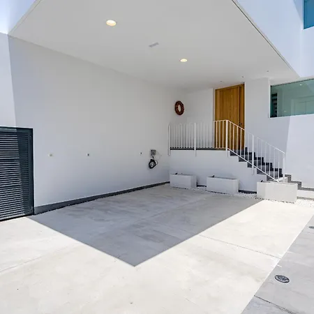 Βίλα Estandar 8- Casangular By Upper