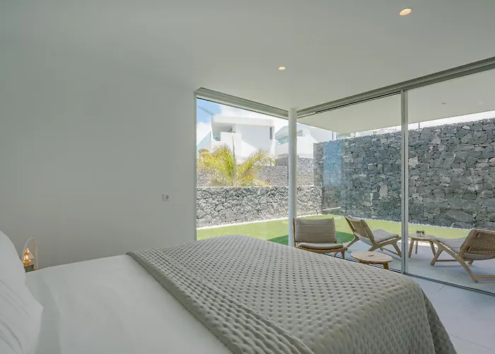 Estandar 8- Casangular By Upper Vila